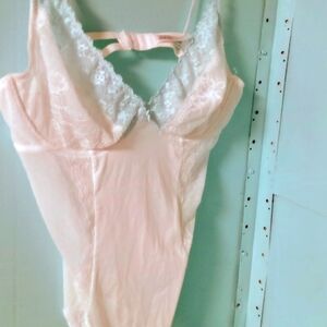 Woman's lingerie NWOT